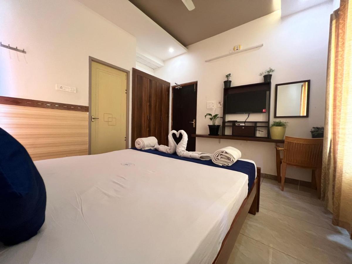 Raja Residency Hotel Alāndurai Exterior photo