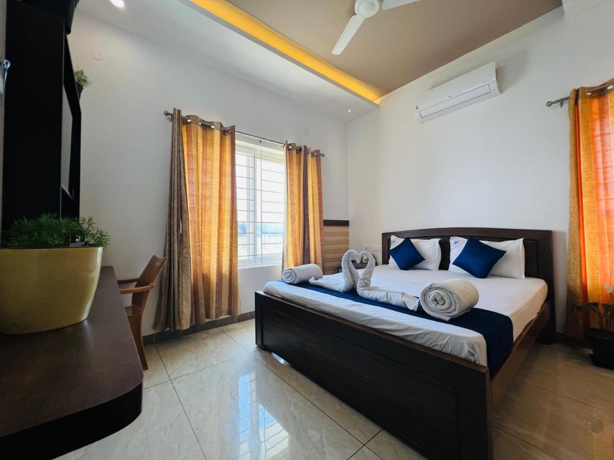 Raja Residency Hotel Alāndurai Exterior photo