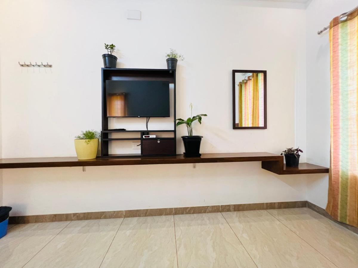 Raja Residency Hotel Alāndurai Exterior photo